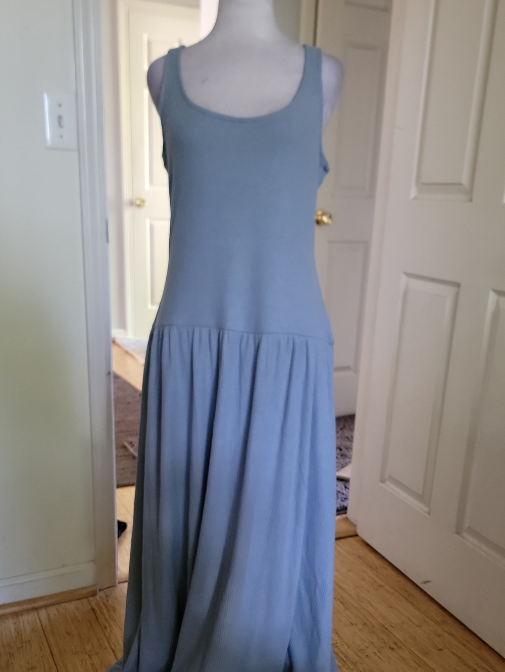 Sleeveless Scoop Neck Maxi Dress in Light Blue